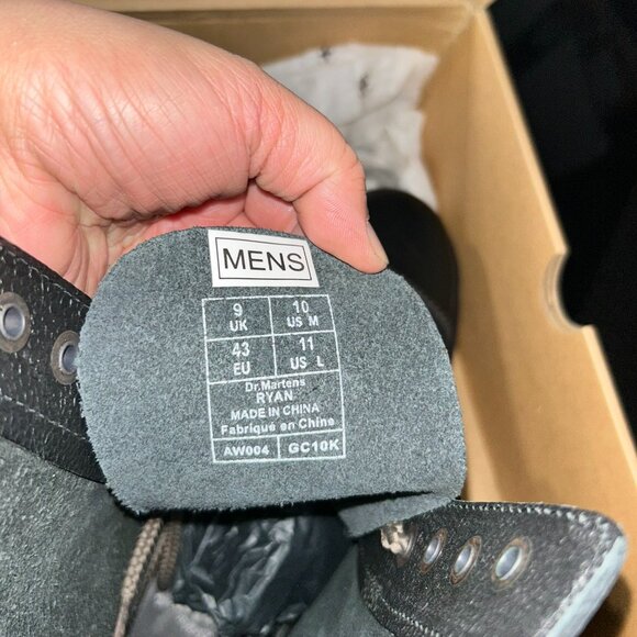 DR. MARTENS Ryan 10-Eyelet Leather Boots MEN US Size 10 New IN BOX - Picture 3 of 8